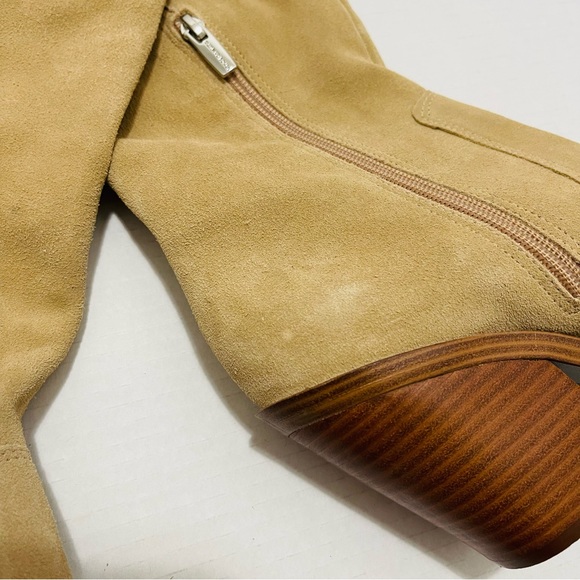 VINCE CAMUTO SUEDE AFELIA BOOTS SZ8.5 - Picture 4 of 11